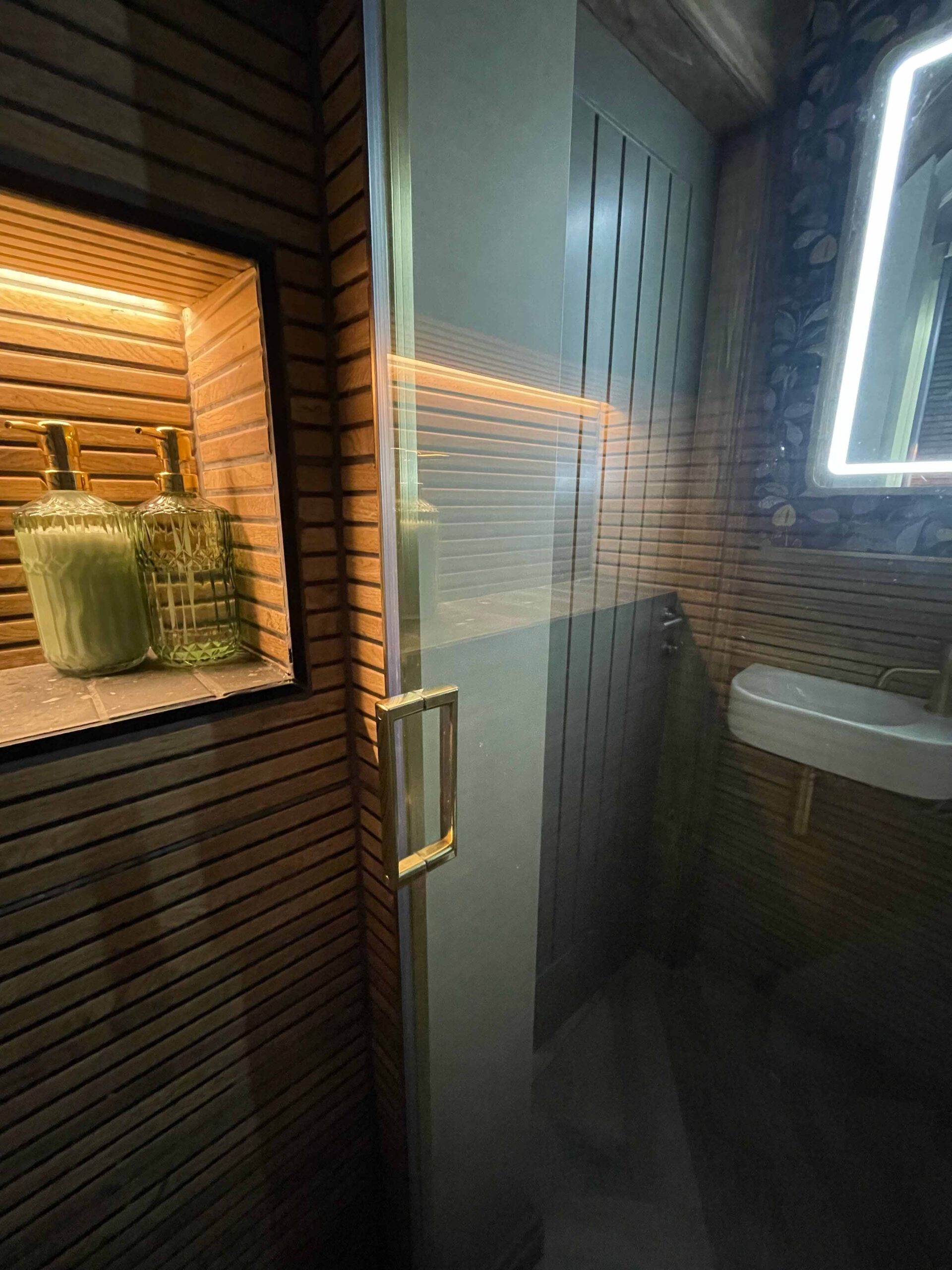 Bathroom - 6